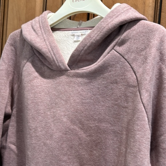 Melrose & Market pink/purple hoodie w bell sleeves. Raw hem. Size small NWOT - Picture 5 of 6